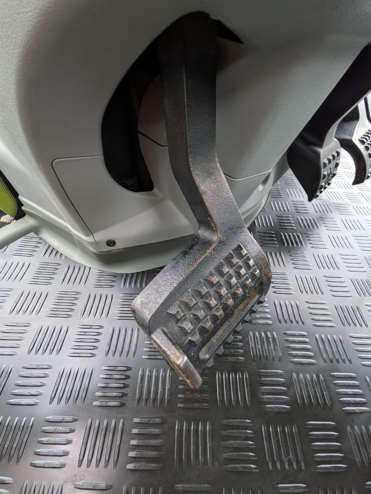 Après rénovation cabine tracteur Claas