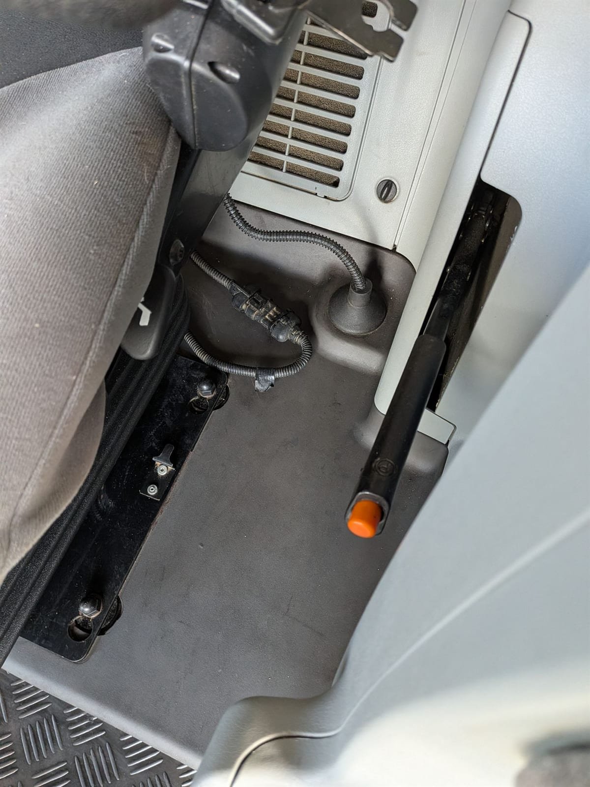 Après rénovation cabine tracteur Claas