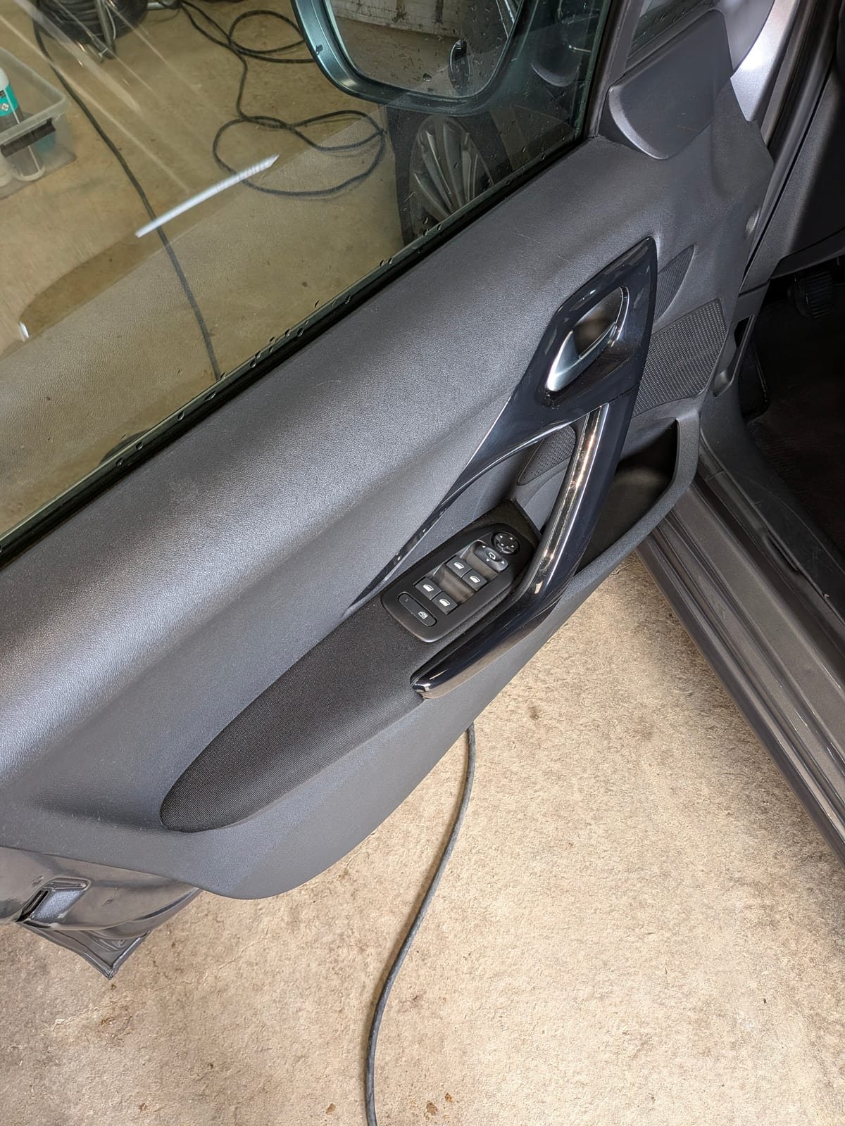 Après nettoyage intérieur Peugeot 208