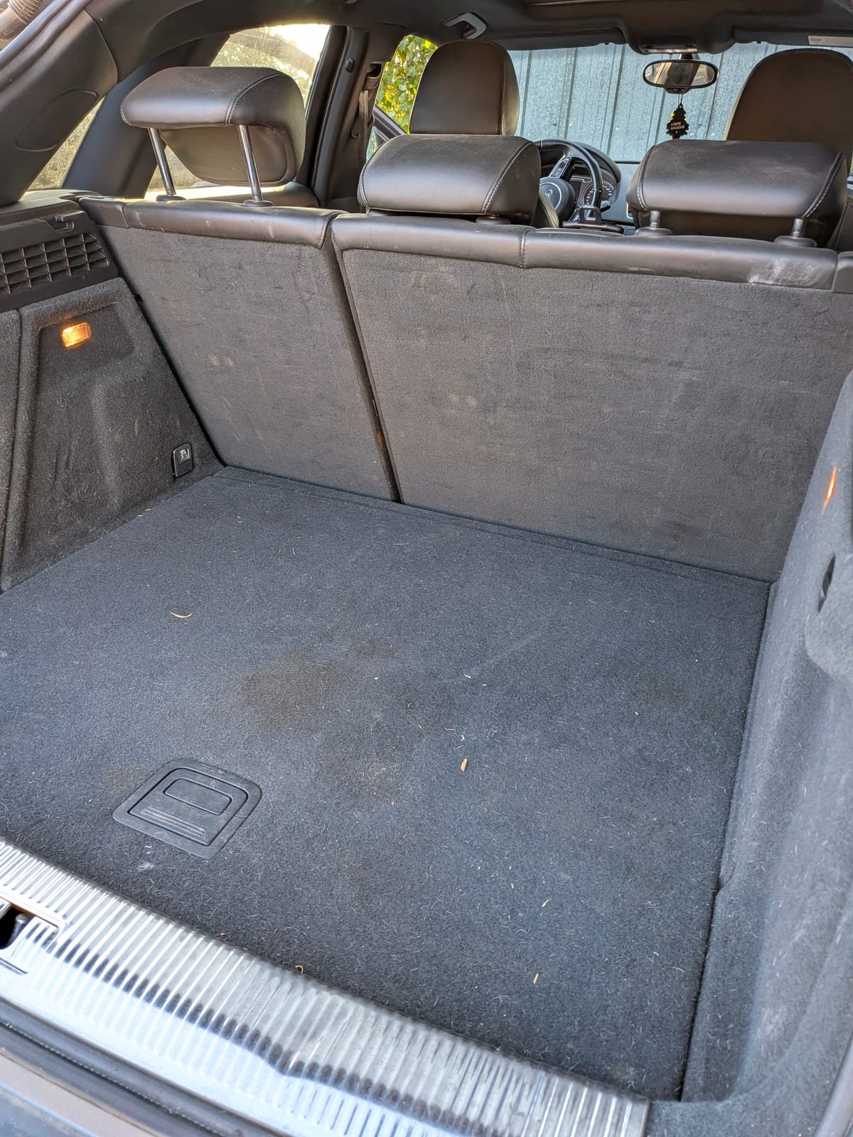 Avant nettoyage intérieur Audi