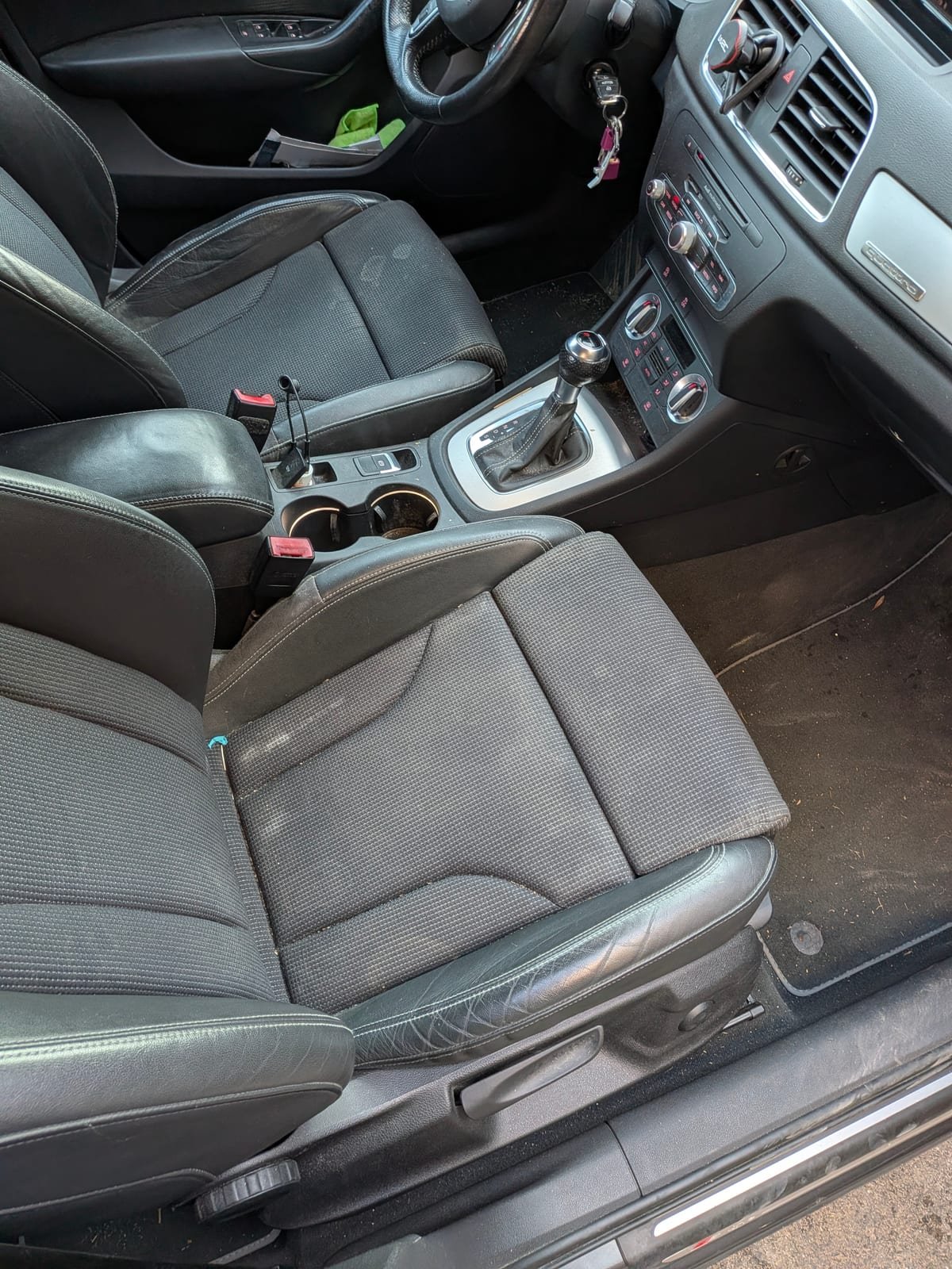 Avant nettoyage intérieur Audi