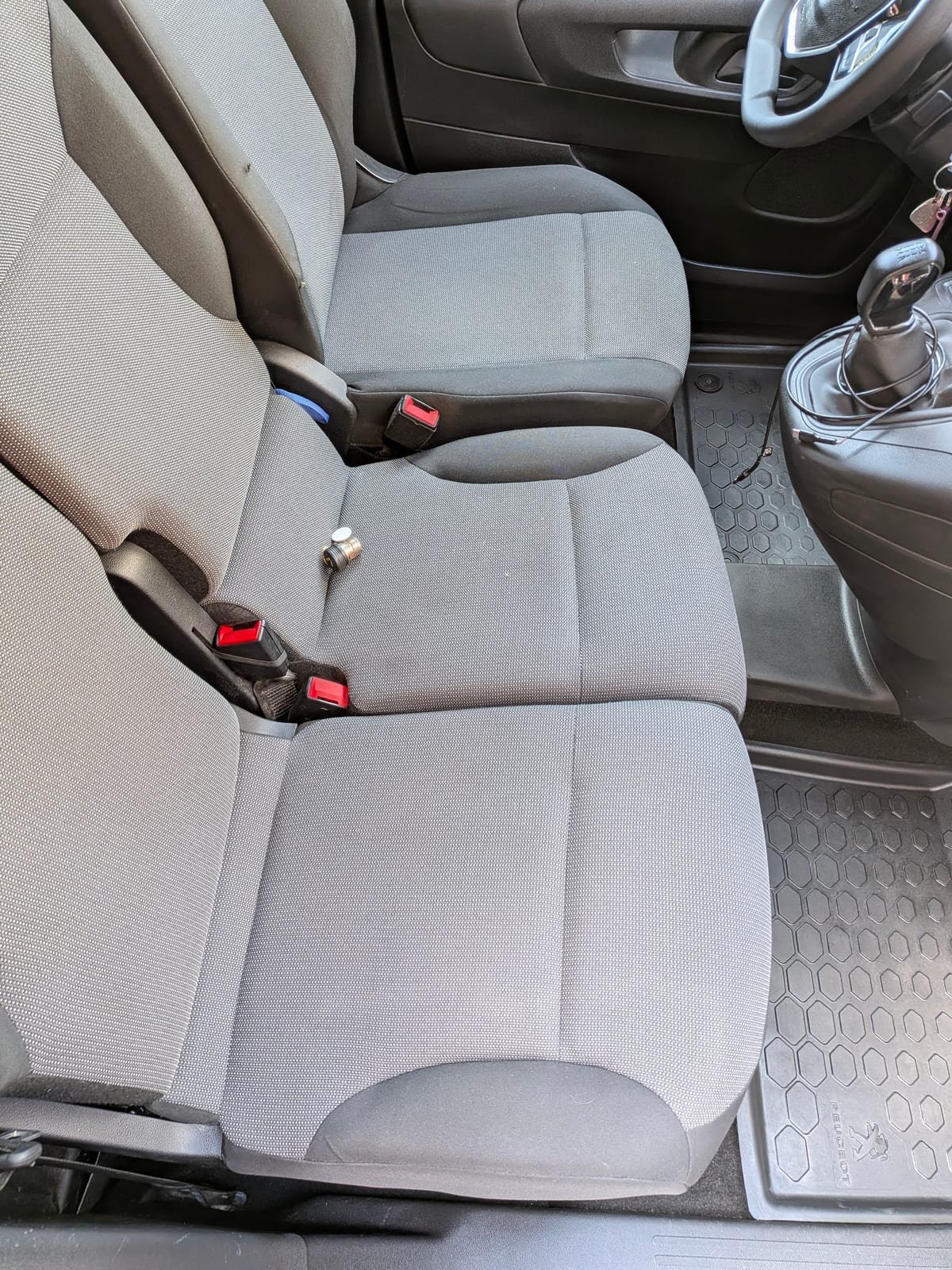Après nettoyage cabine utilitaire Peugeot Partner